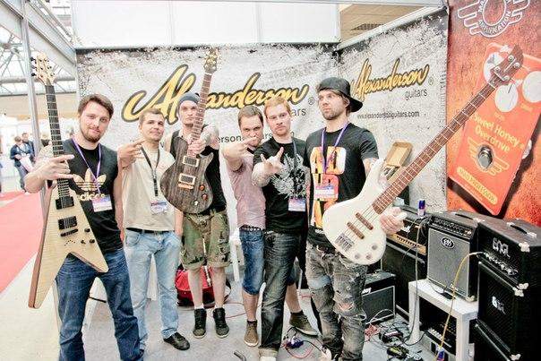 Небольшой фотоотчет с NAMM Musikmesse Russia / стенд Alexanderson