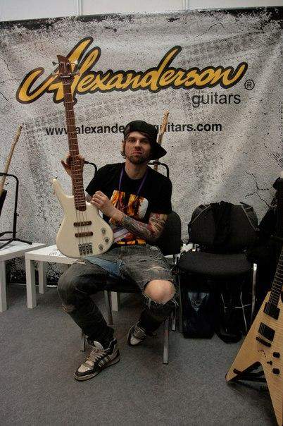 Небольшой фотоотчет с NAMM Musikmesse Russia / стенд Alexanderson
