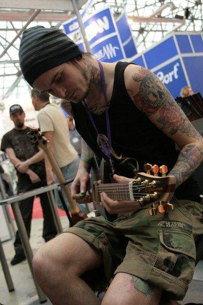 Небольшой фотоотчет с NAMM Musikmesse Russia / стенд Alexanderson