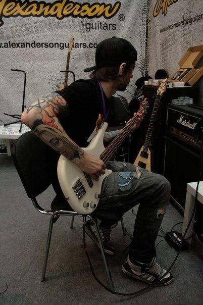 Небольшой фотоотчет с NAMM Musikmesse Russia / стенд Alexanderson