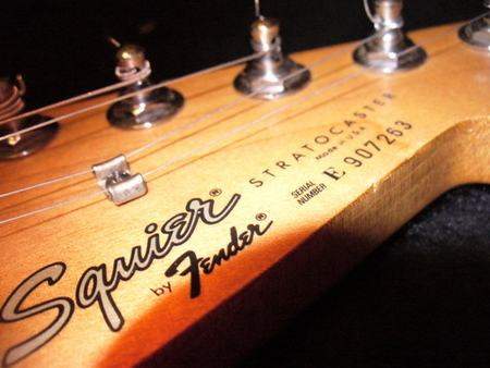 Squier by fender Stratocaster made in USA 89 год