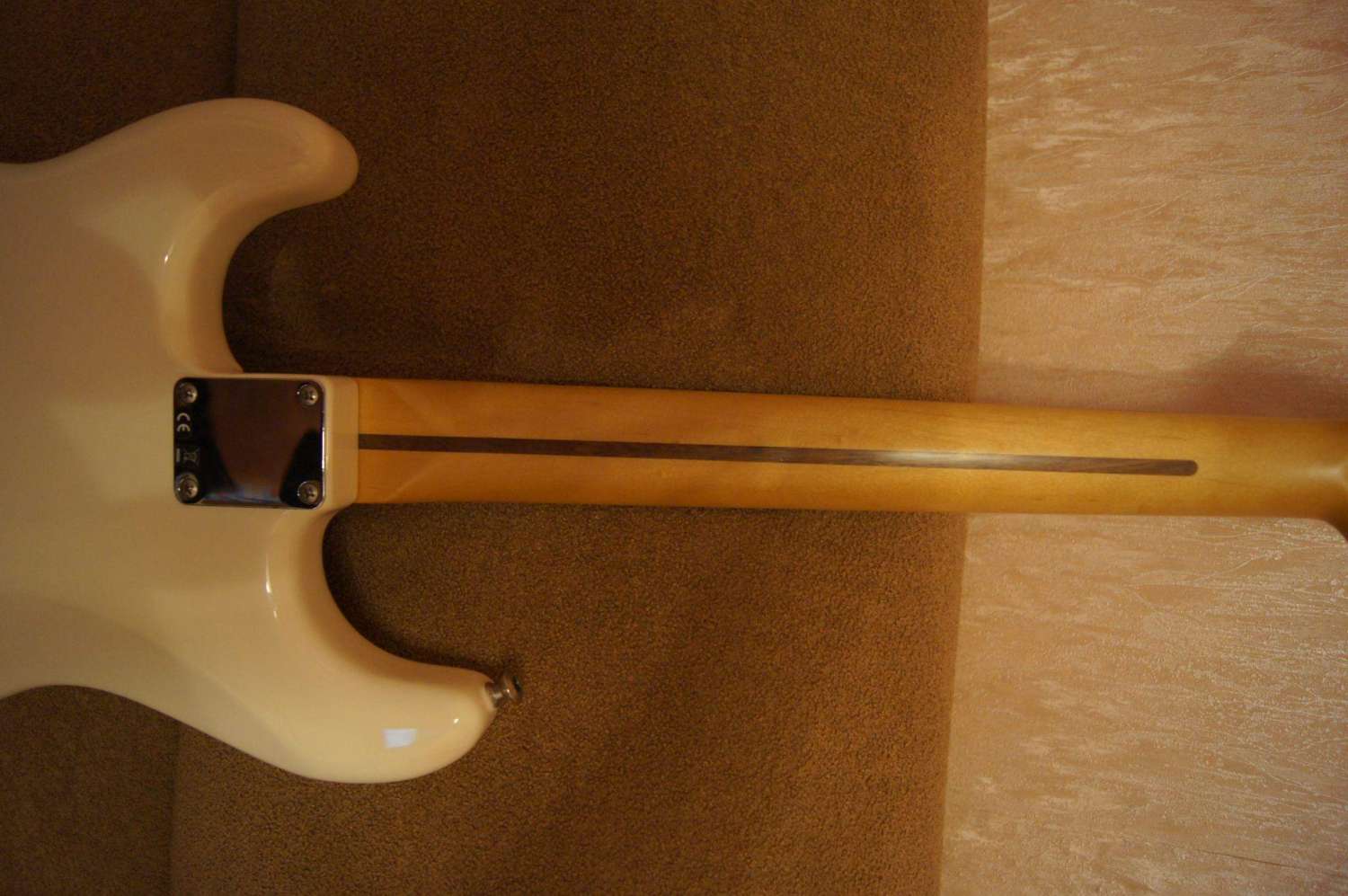 Продано!!!!!!Fender Deluxe Lonestar Stratocaster 2011 Arctic White MIM