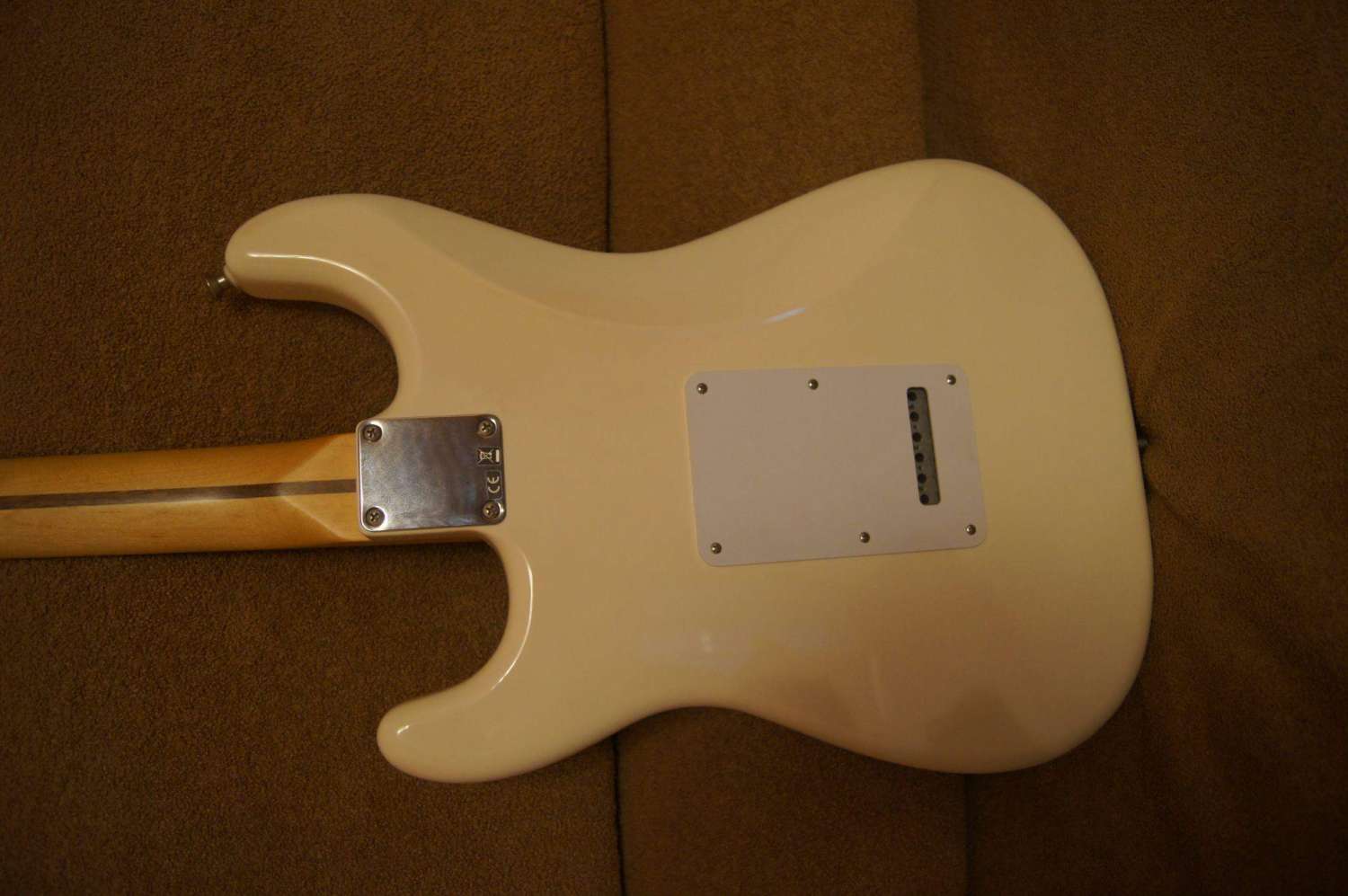 Продано!!!!!!Fender Deluxe Lonestar Stratocaster 2011 Arctic White MIM