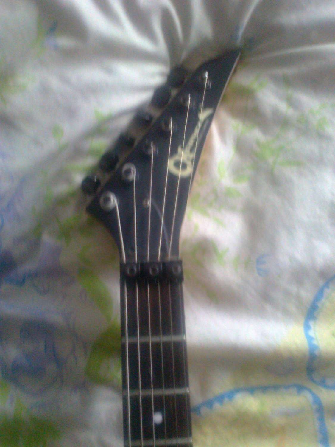 Продам красивый японский CHARVEL BY JACKSON недорого
