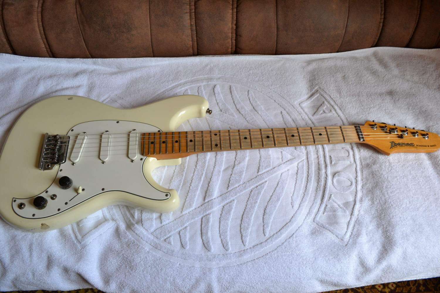 Ibanez Roadstar 2 Standard Series 14т.р. Снято с продажи!