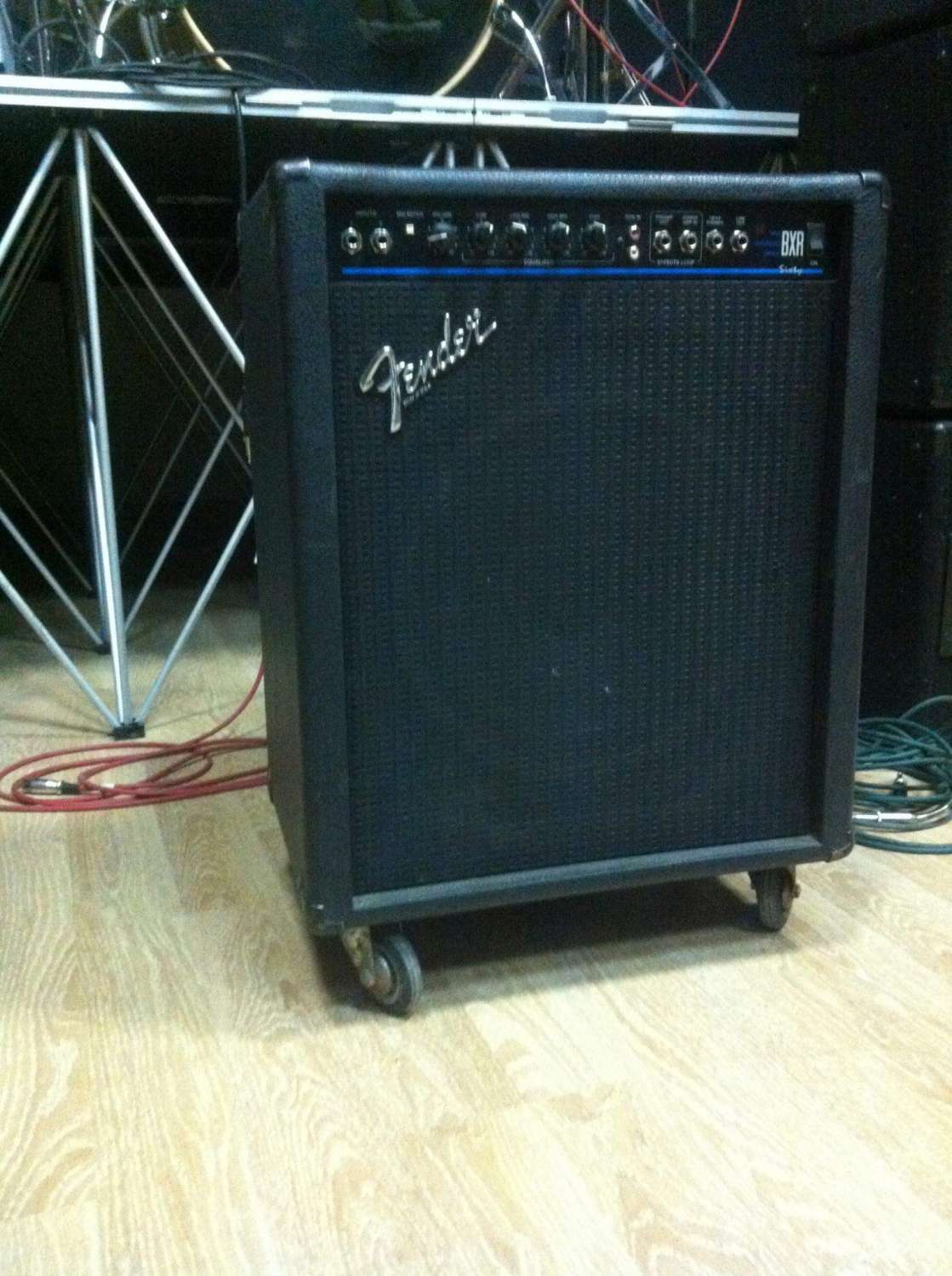 Продам басовый комбо Fender BXR-60 (Sixty). 9 000 рублей. Питер. -  commerce.effects.amps - Форум гитаристов