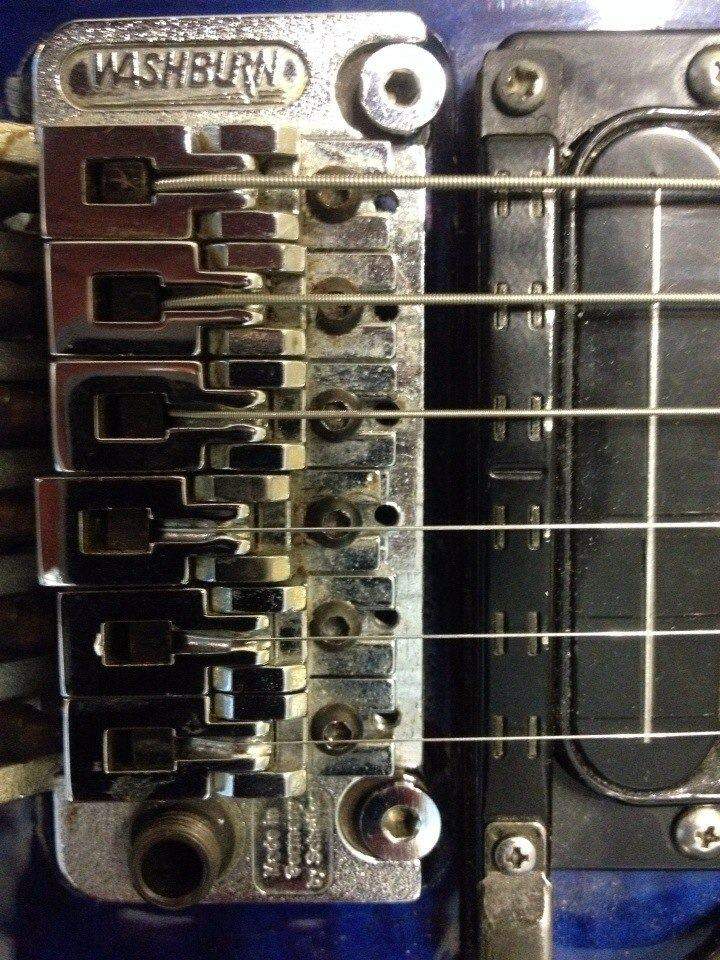 Продаю американский винтажный WASHBURN N4 Nuno Bettencourt Signature Model