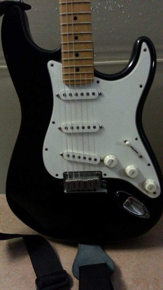 электрогитара Fender Stratocaster Standart USA 98 года
