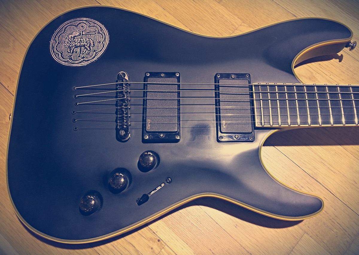 продаю Schecter Blackjack ATX C-1 с EMG !!!ЦЕНА СНИЖЕНА!!!