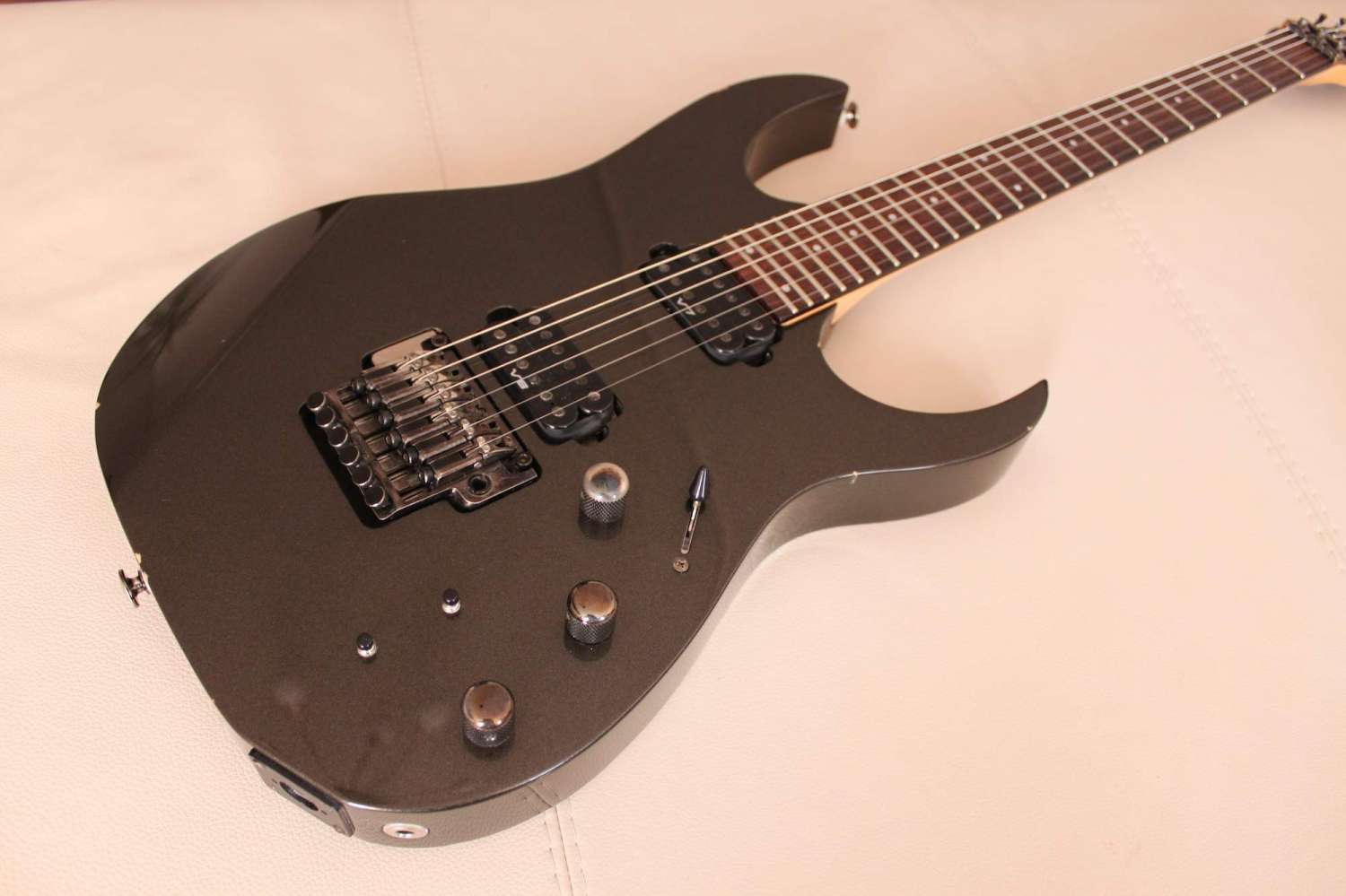 ibanez prestige rg1520g