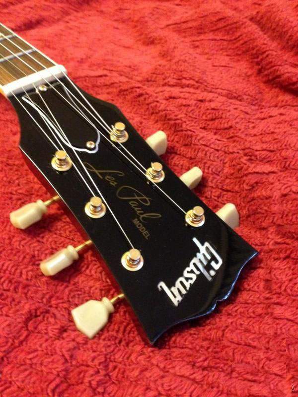 Gibson Les Paul Standard Plus 2005 1000$ цена снижена! срочно!
