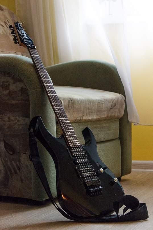 Продам электрогитару Ibanez GRG270b. ЦЕНА СНИЖЕНА