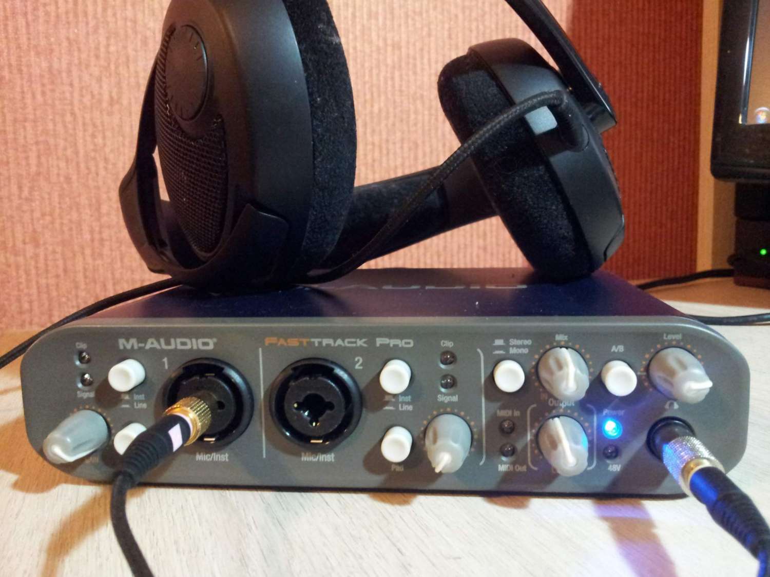 помогите дуралею с внешней звуковой карточкой. 1075678-0