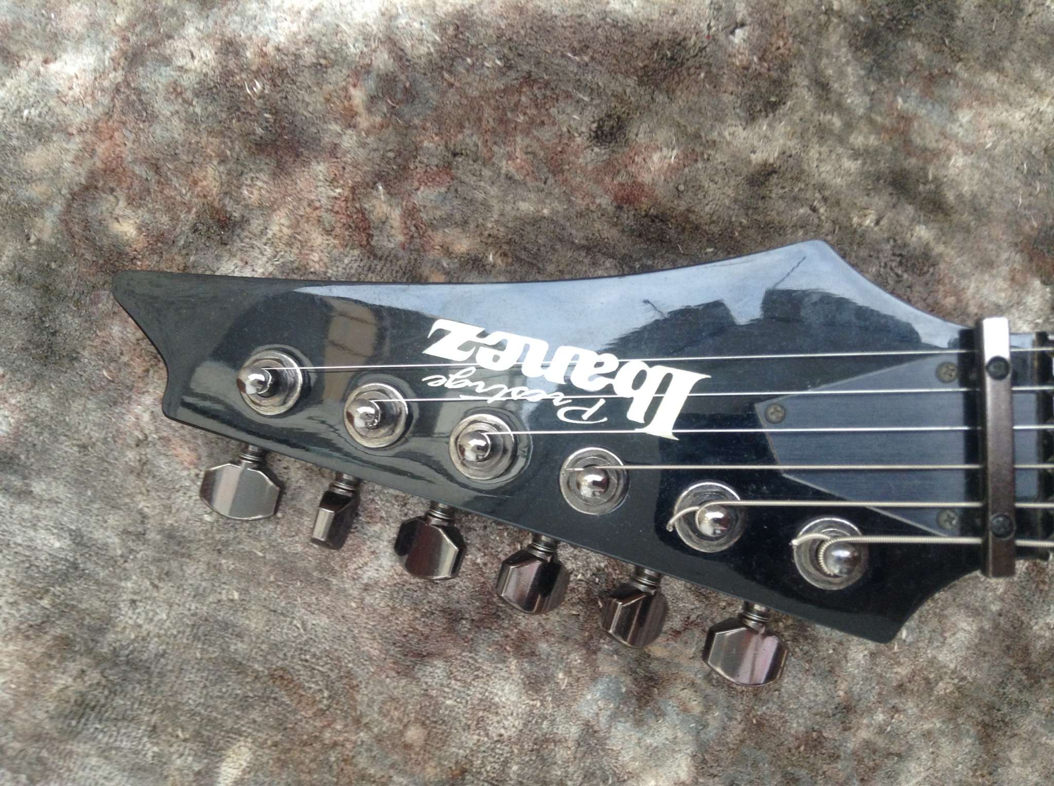 Ibanez rg2570 26.000р с кейсом! (Продана)