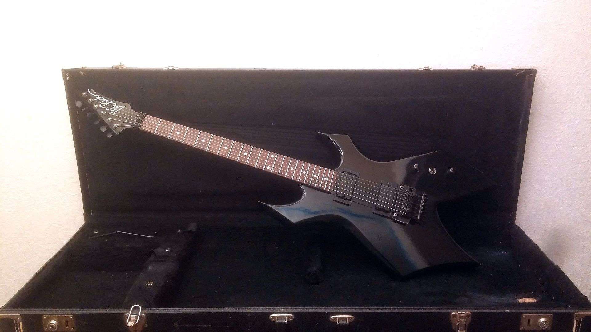 Продам B.C. Rich warlock made in USA открываю скидку до НГ