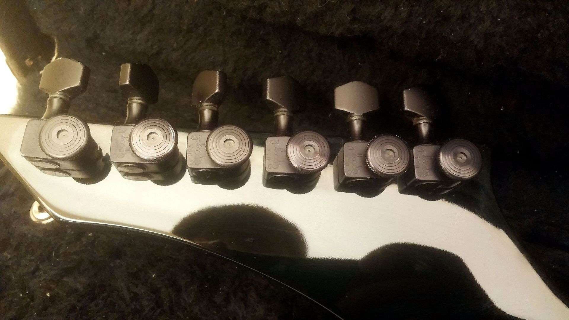 Продам B.C. Rich warlock made in USA открываю скидку до НГ