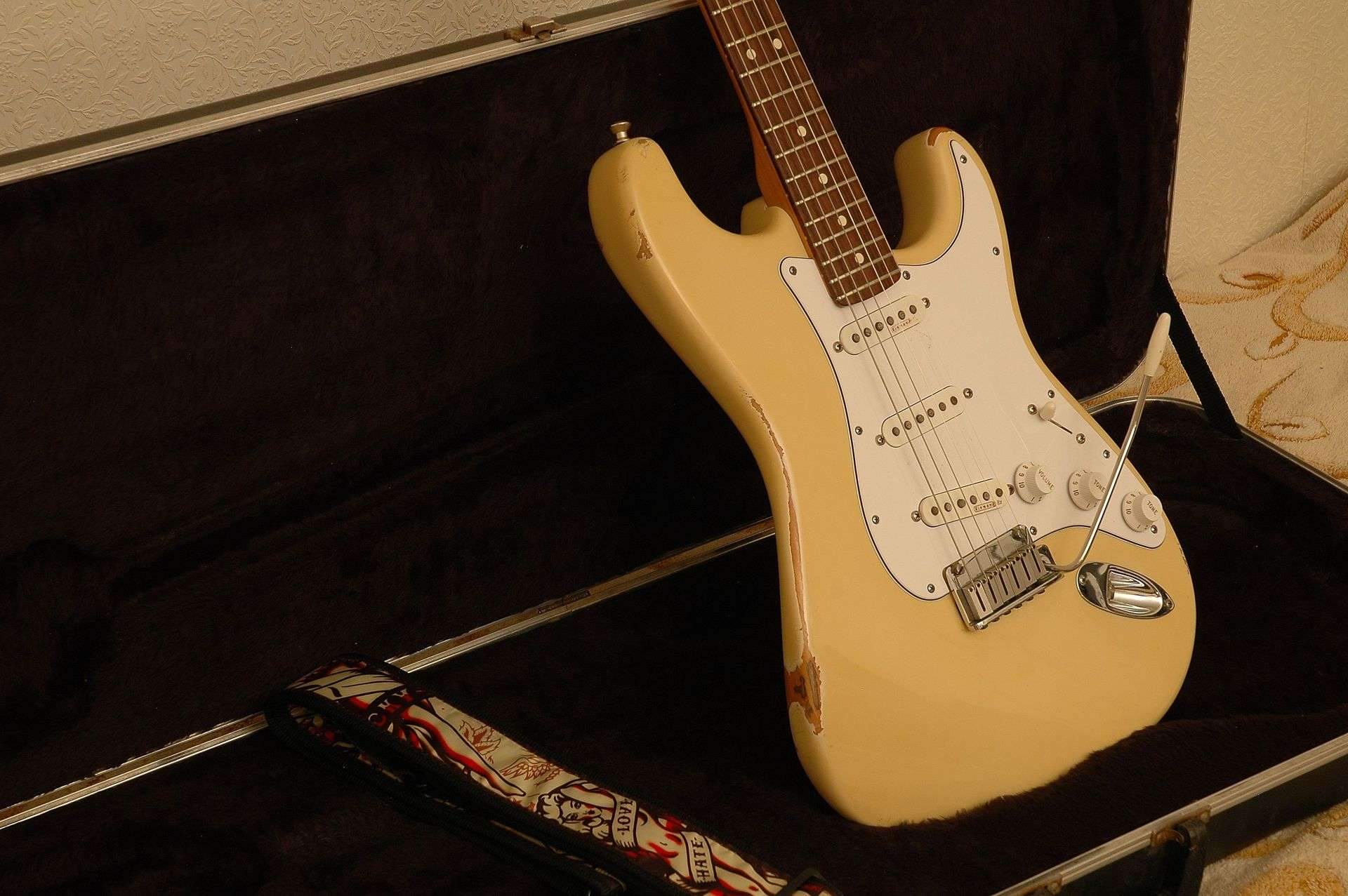 Fender American Standard Stratocaster, продажа.