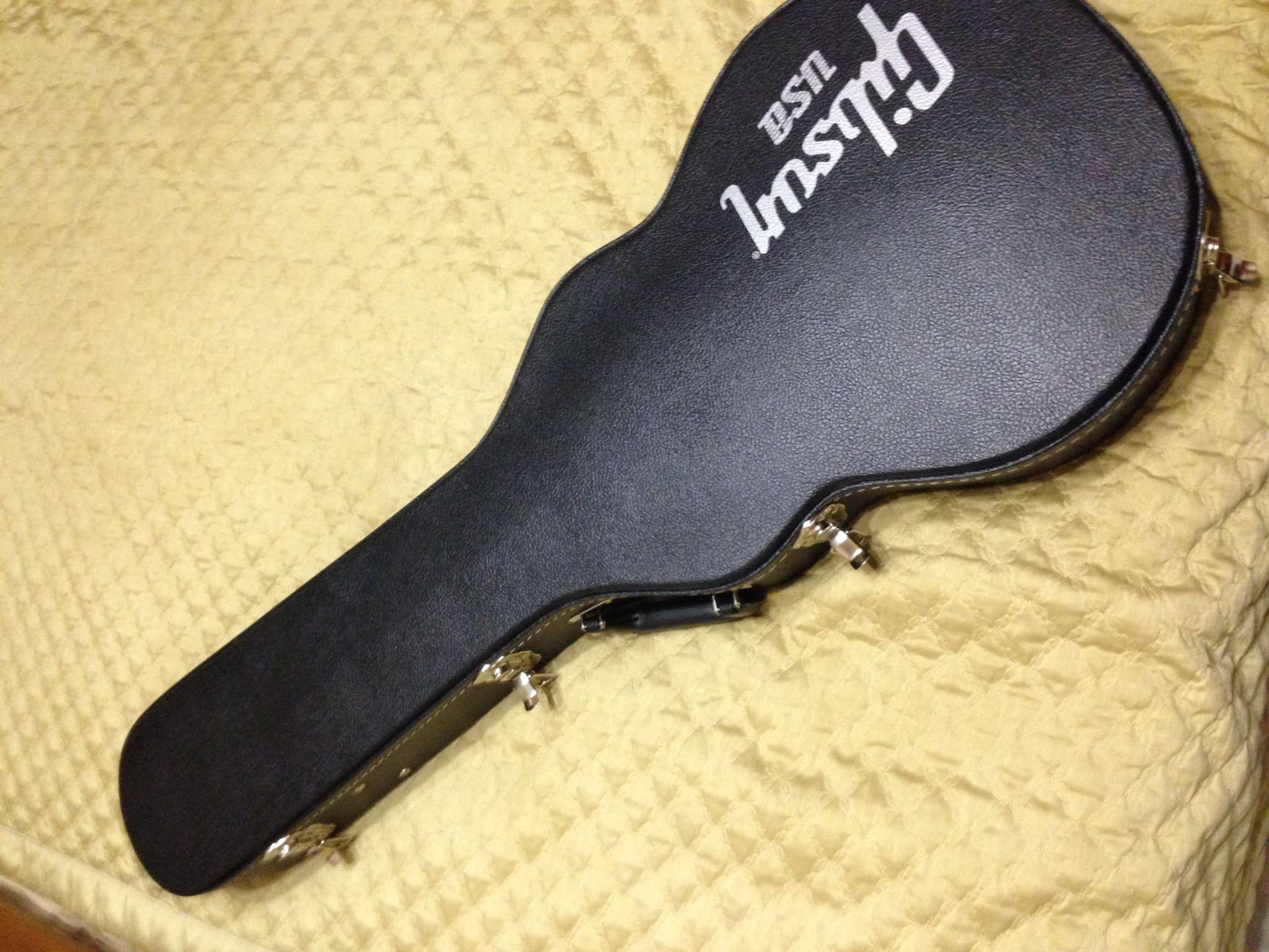 105000 руб.! Gibson Les Paul Standard 2013 Goldtop. like new