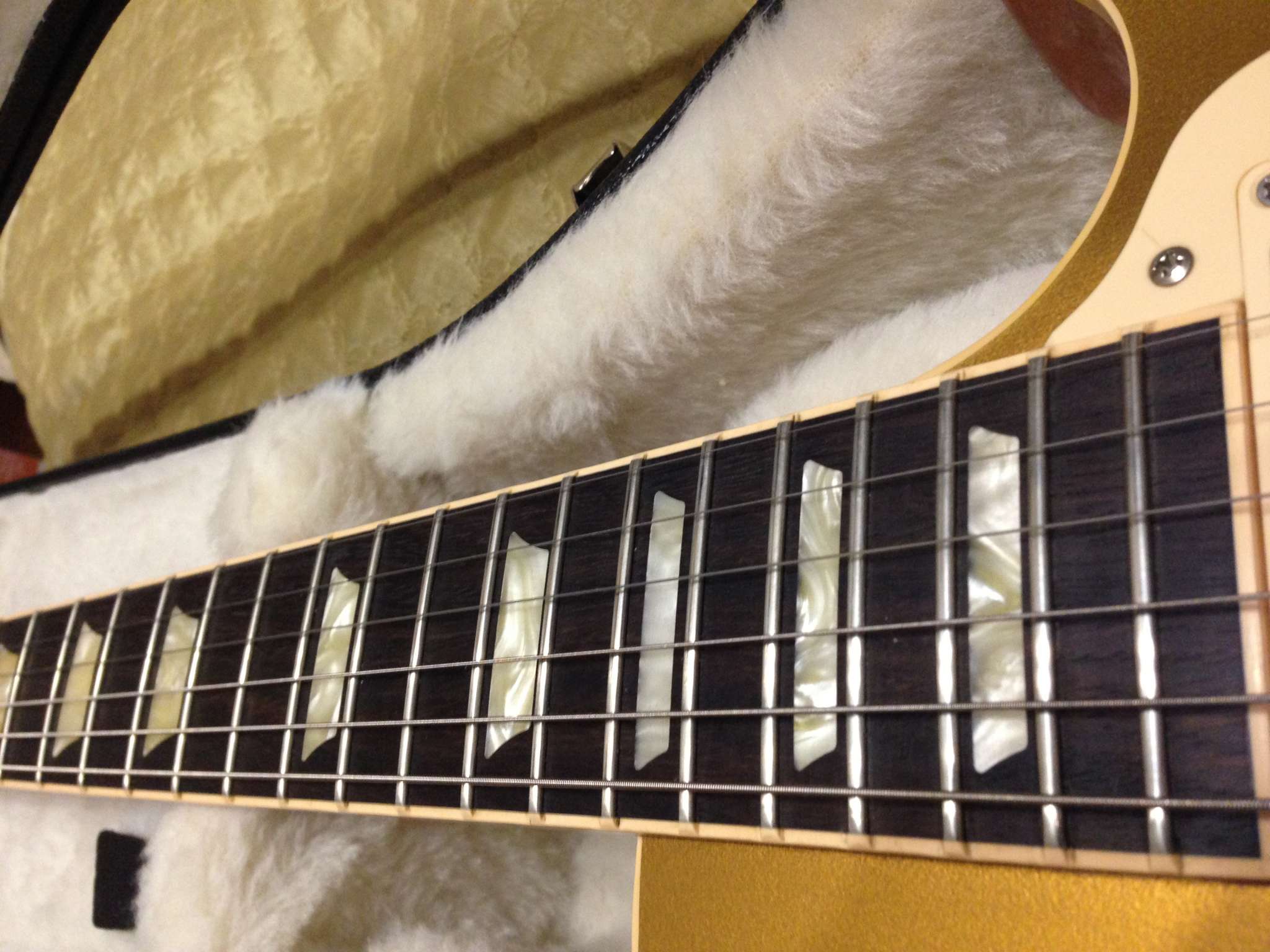 105000 руб.! Gibson Les Paul Standard 2013 Goldtop. like new