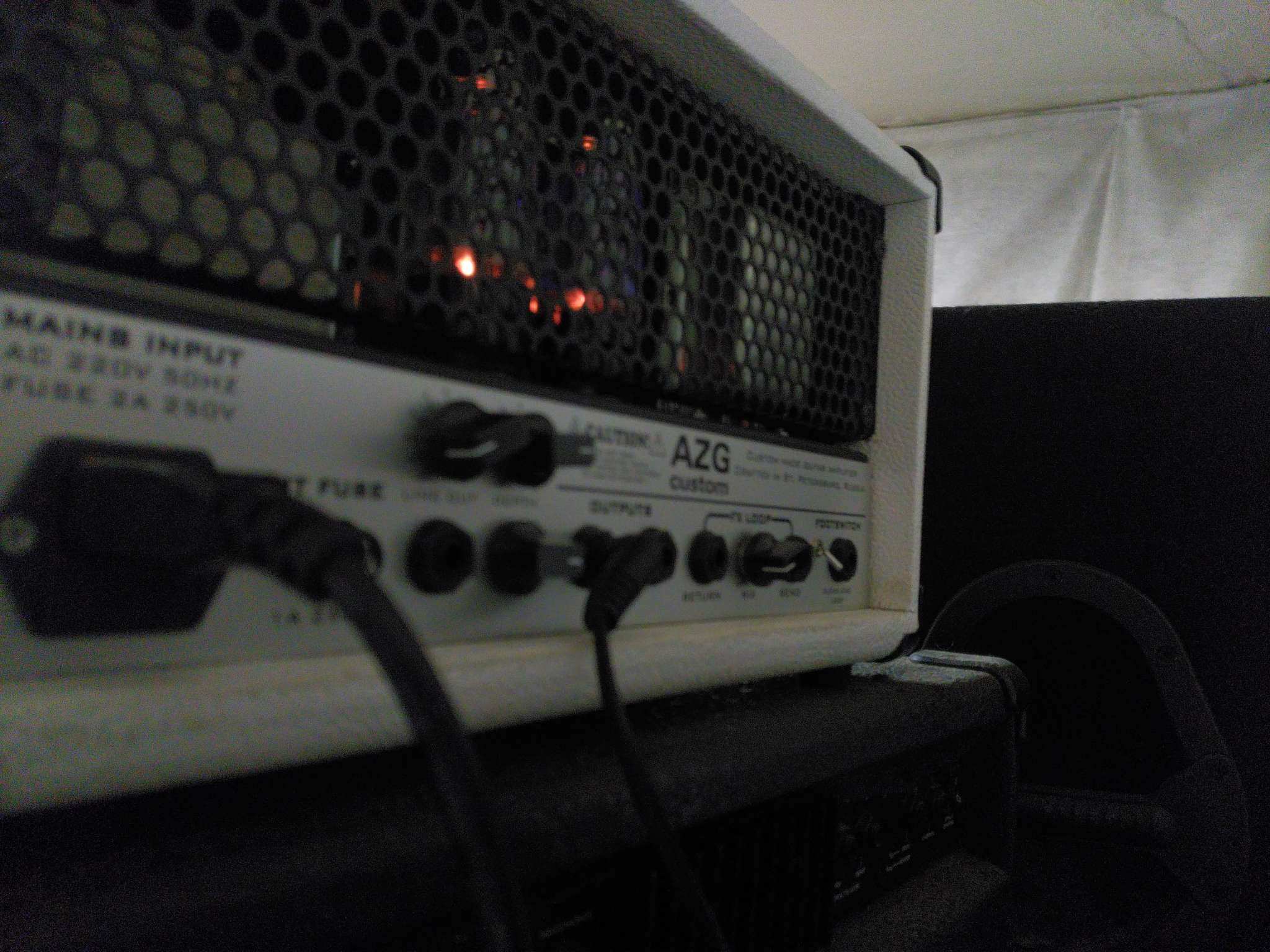 Продам ламповый усилитель AZG Custom Facegrind 2202405-2