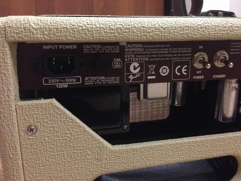 ПРОДАНО! Ламповый усилитель Fender Super Sonic 22 Head USA 40000 руб 2282301-4