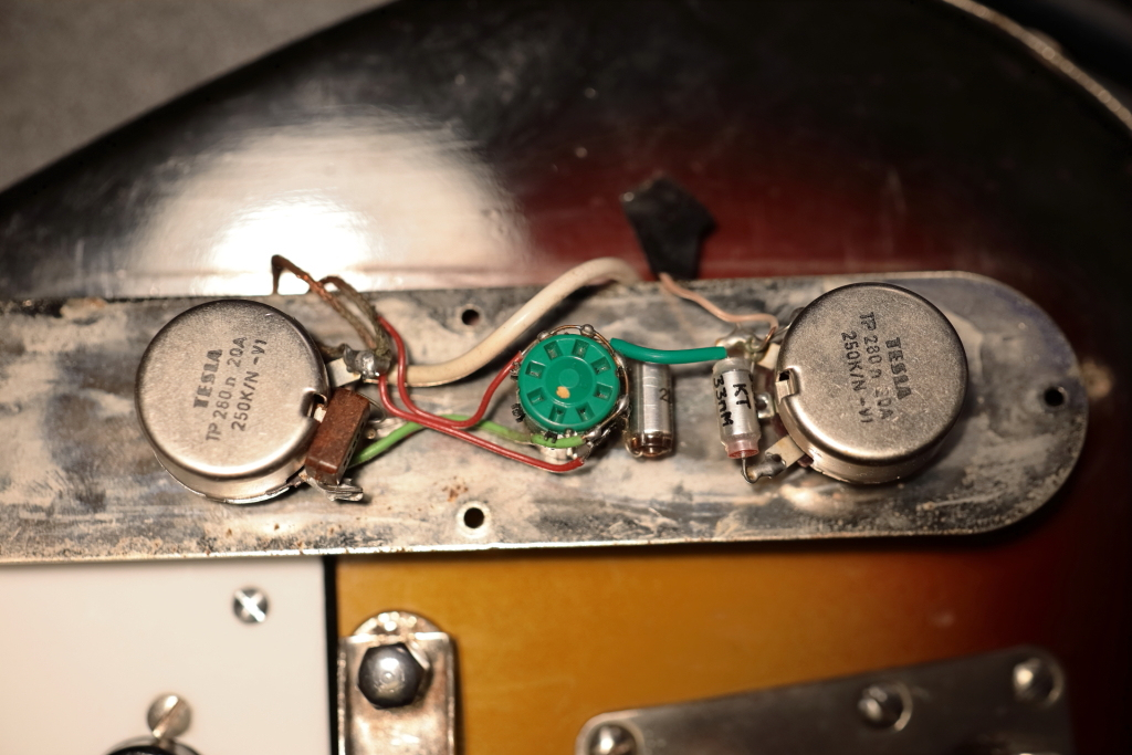 Как делать? Заменить темброблок на Jolana Tele от Epiphone LP Std. 2485993-1