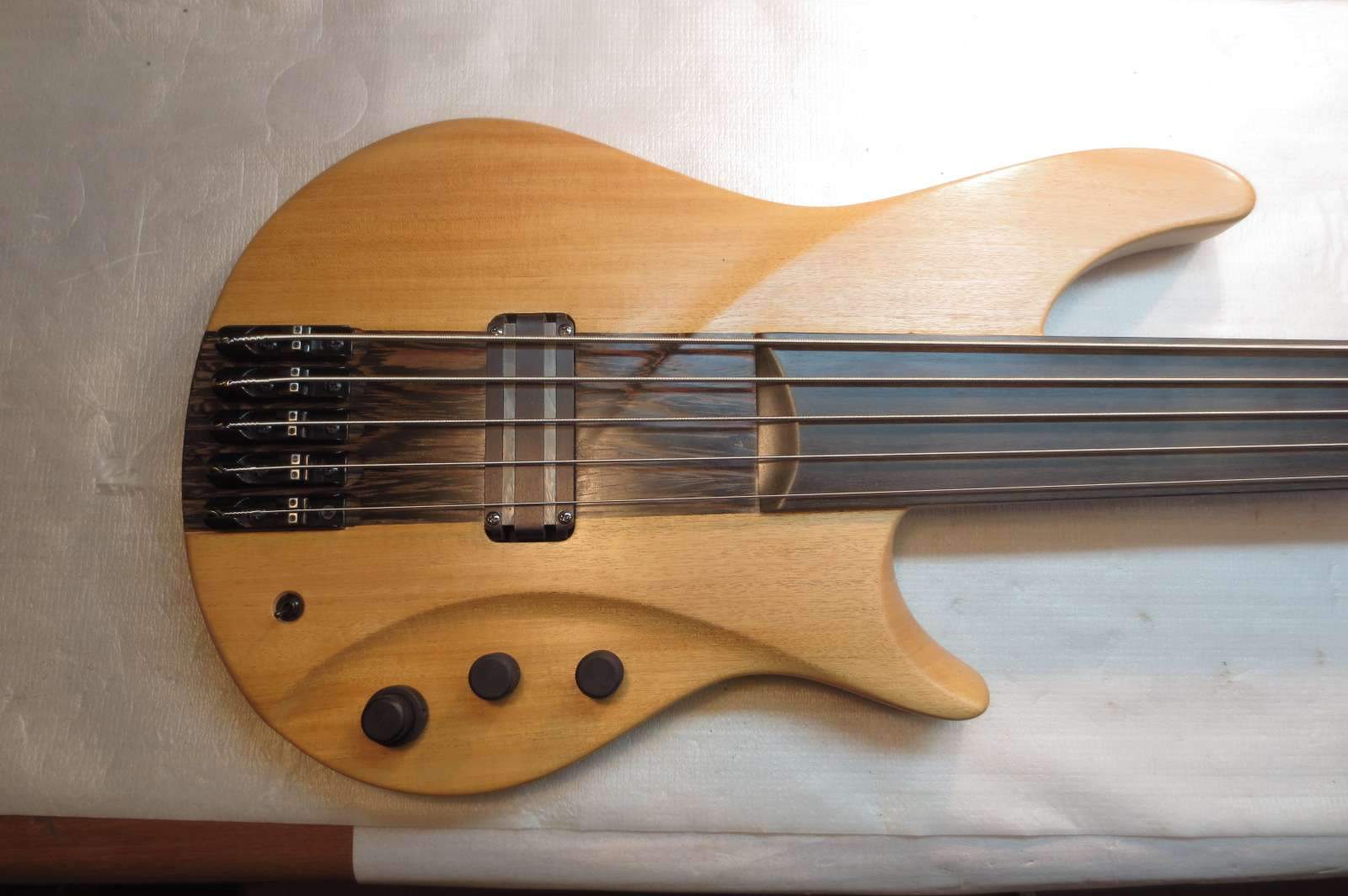 Modern bass