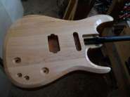 Гитарный мастер Р. Гришин 1047451-3