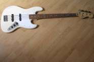 fenderjazzbaswh.jpg
