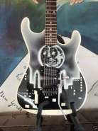 1985 KRAMER BARETTA Guitarart Jackie Gleason Van Halen.jpg