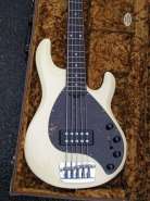 Обзор MusicMan Stingray 5 Limited edition 2005 203011-3