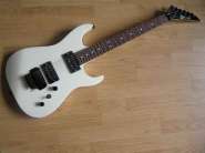 charvel dinky white.jpg