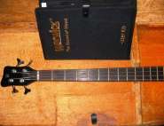 Warwick Corv. Std. 4 (ясень. активный. латунный порожек. +кейс). СПБ. 260131-1