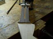 Гитарный мастер Р. Гришин 698338-1