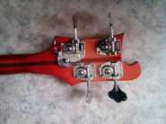 Клуб любителей и обладателей Rickenbacker 1066749-8