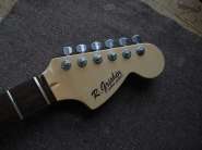 Гитарный мастер Р. Гришин 900988-4