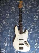 Fender Jazz Bass White Made in Mexico 2006 �. MZ6064699.jpg