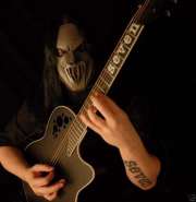 Гитара с уменьшенной формой деки типа авейшн 276890-5