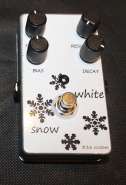 661928.snow_white_548x800.jpg