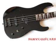 charvel bass.jpg