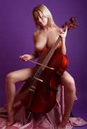 1339748221_golaya_s_violoncheljyu-1.jpg