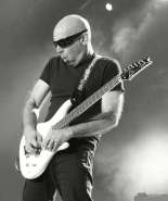 Joe Satriani.jpg