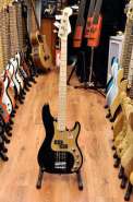 Fender-Am-Dlx-Precision-BlkMN.jpg