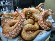 giant_octopus_cake_01.jpg