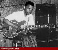 Obama_guitar.jpg