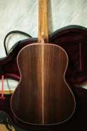Lecha_guitar_back.jpg