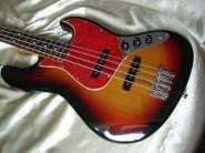 2_Fender JAZZBASS_62_75USCraf.jpg
