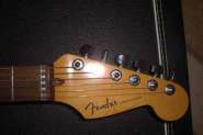 Продается Fender American Deluxe Stratocaster HSS 289375-4