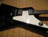 thumb_cutCAL1RX77.jpg