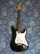 Fender Stratocaster Black 2001 �. Made in Mexico MZ1056615.jpg